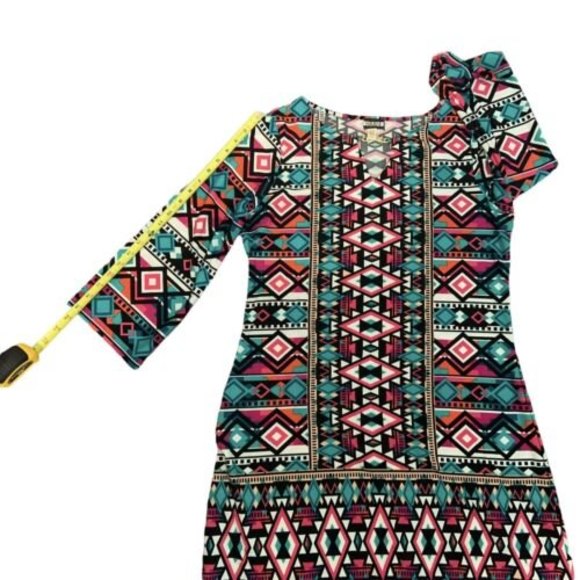 Haani Dress Womens Size XL Geometric Bell Sleeves Below Knee Chain Neck Colorful - Picture 6 of 6